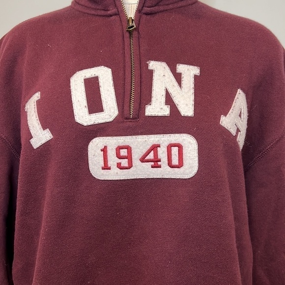 Unisex Iona University Sweatshirt - Picture 3 of 11